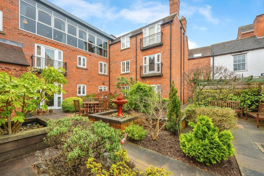 Property photo 1 of 25 8Minstercourt-20.Jpg