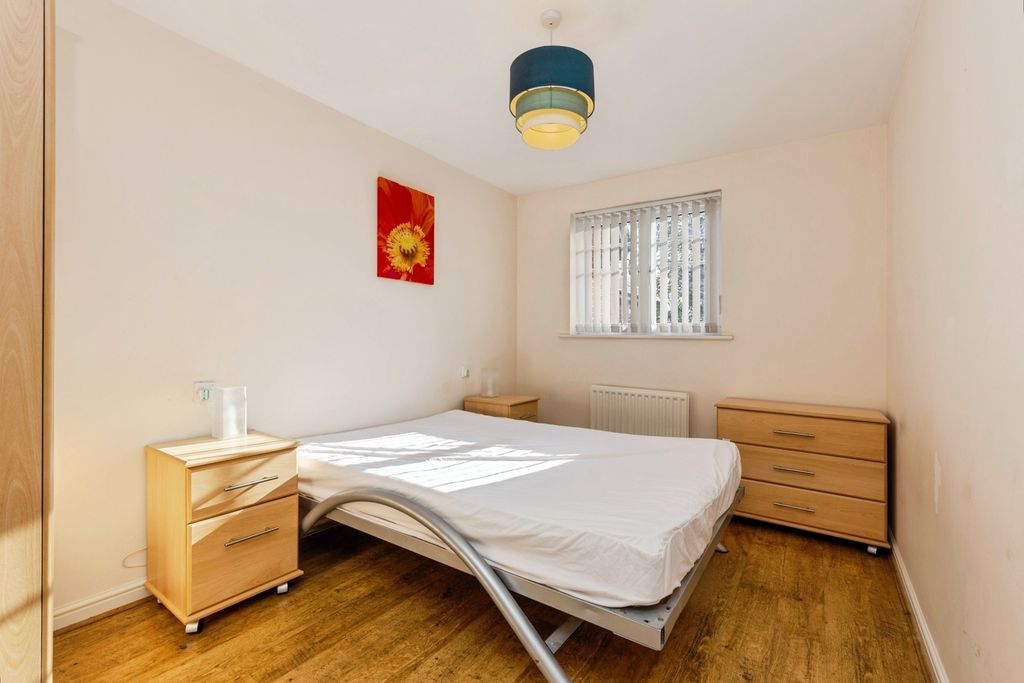 Property photo 3 of 12 Pbox-Img.Jpg