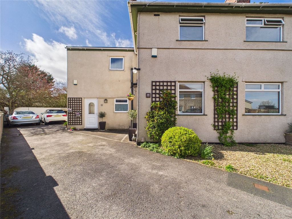 Property photo 2 of 28 Picture No. 30