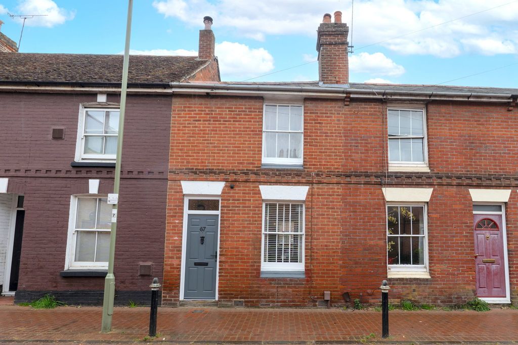 Property photo 1 of 11