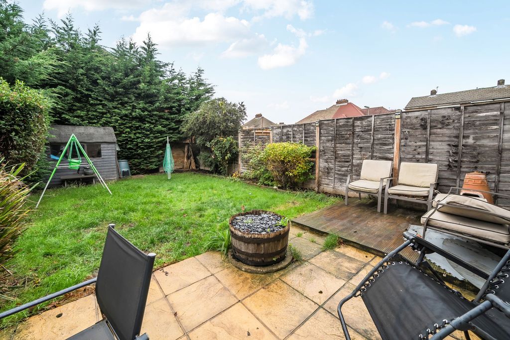 Property photo 2 of 23