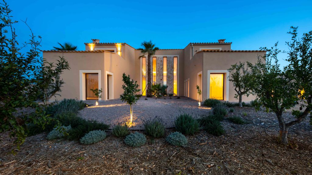 Property photo 1 of 36 81969 Small-36.Jpg