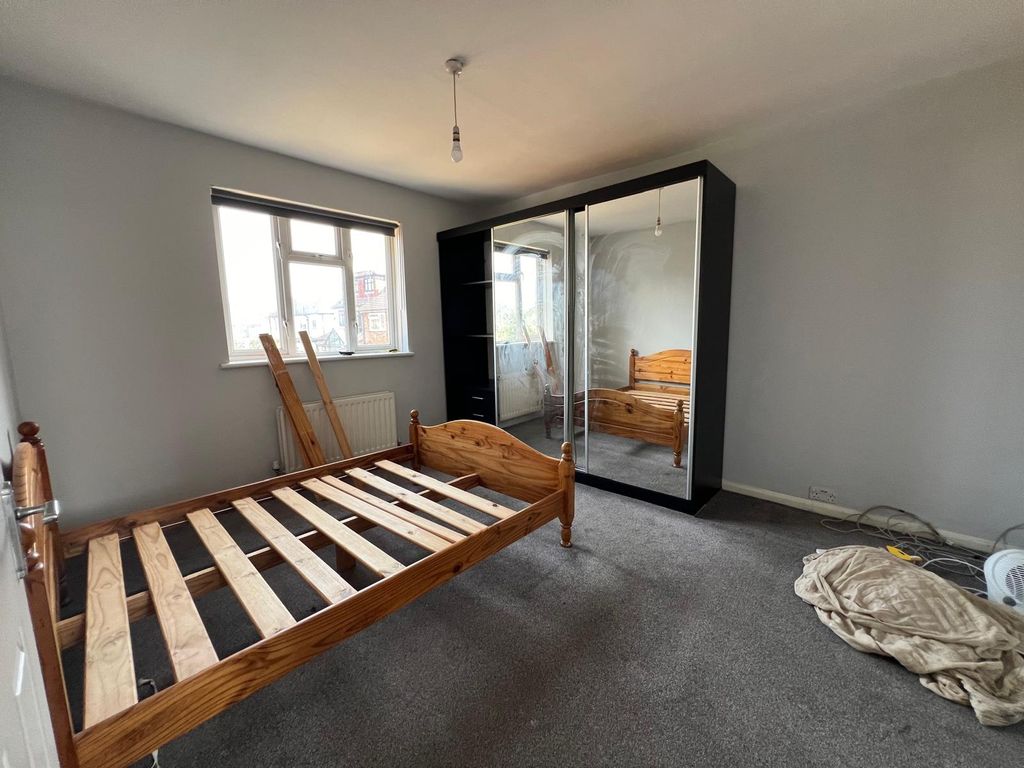 Property photo 3 of 10 Gallery