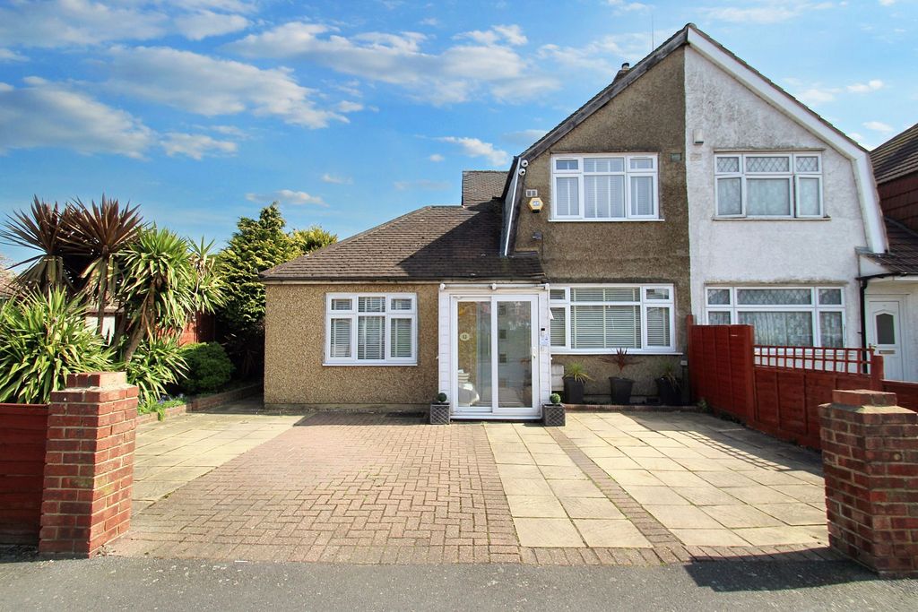 Property photo 1 of 25
