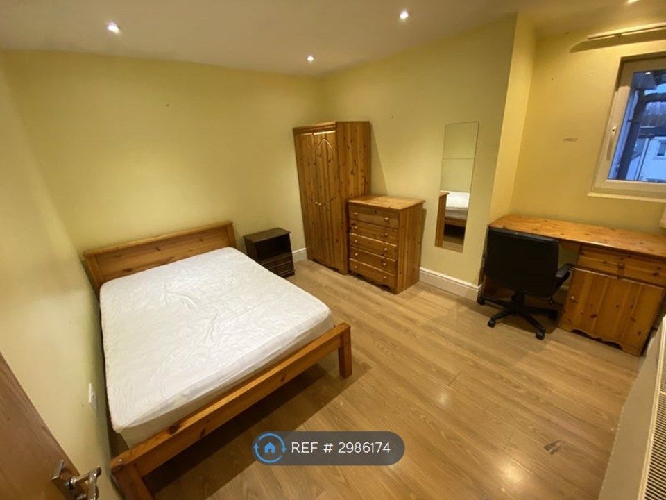 Property photo 1 of 4 Room 1