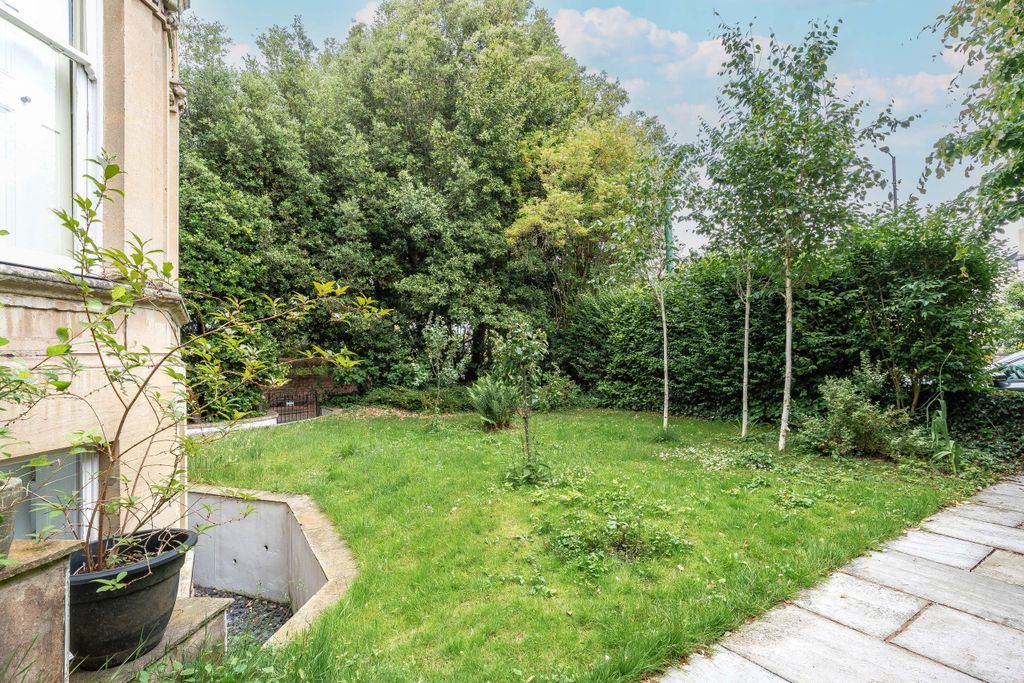Property photo 2 of 21 Photo 30