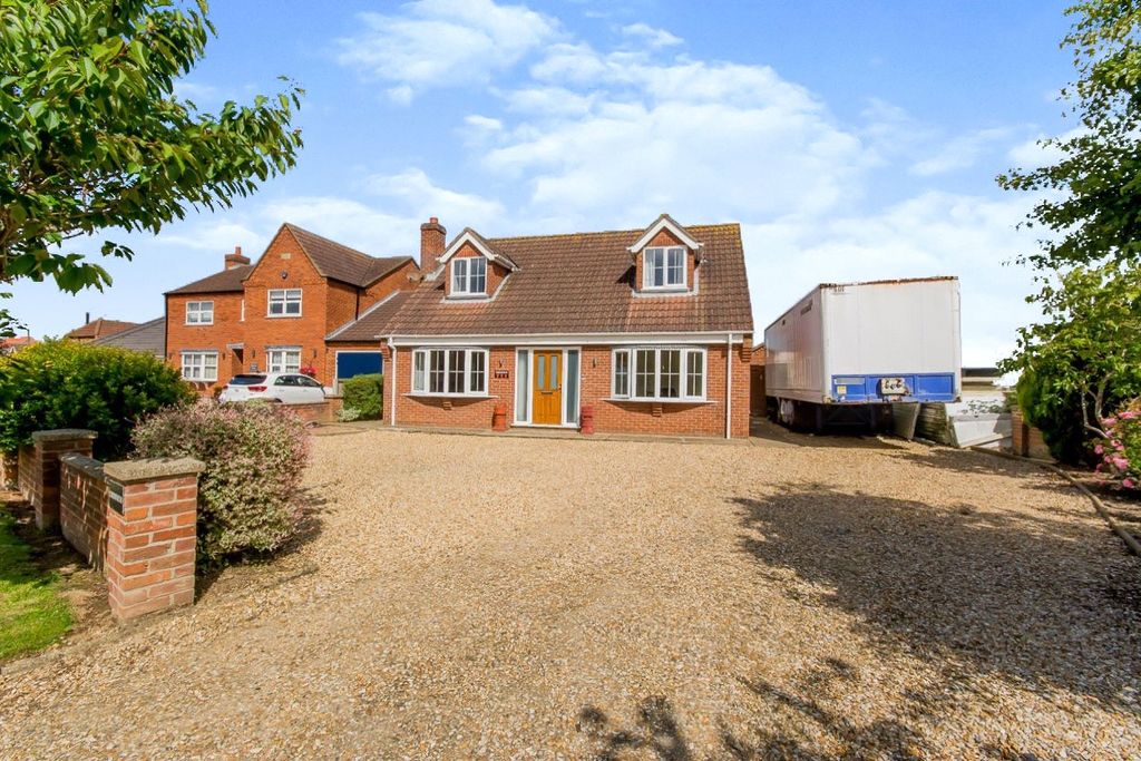 Property photo 2 of 16 Picture No. 16