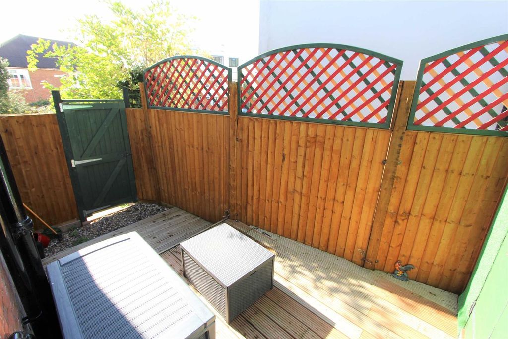 Property photo 3 of 8