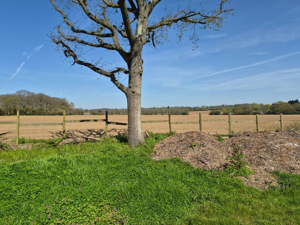 Property photo 3 of 11 Exterior