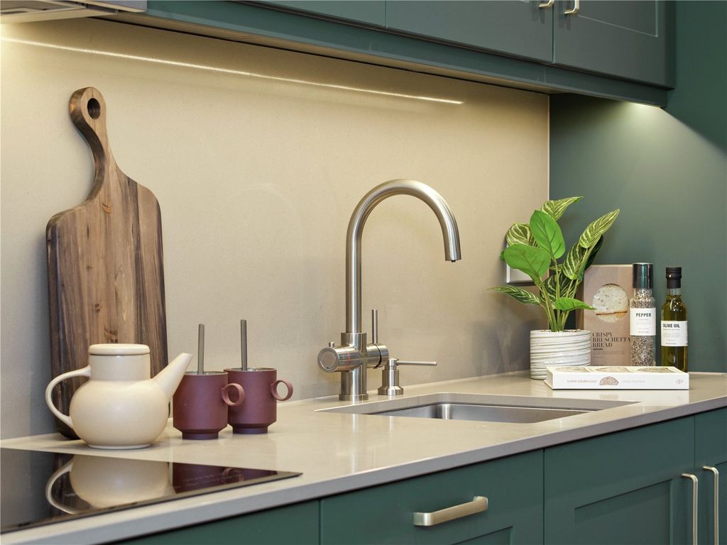 Property photo 3 of 9 Show Home