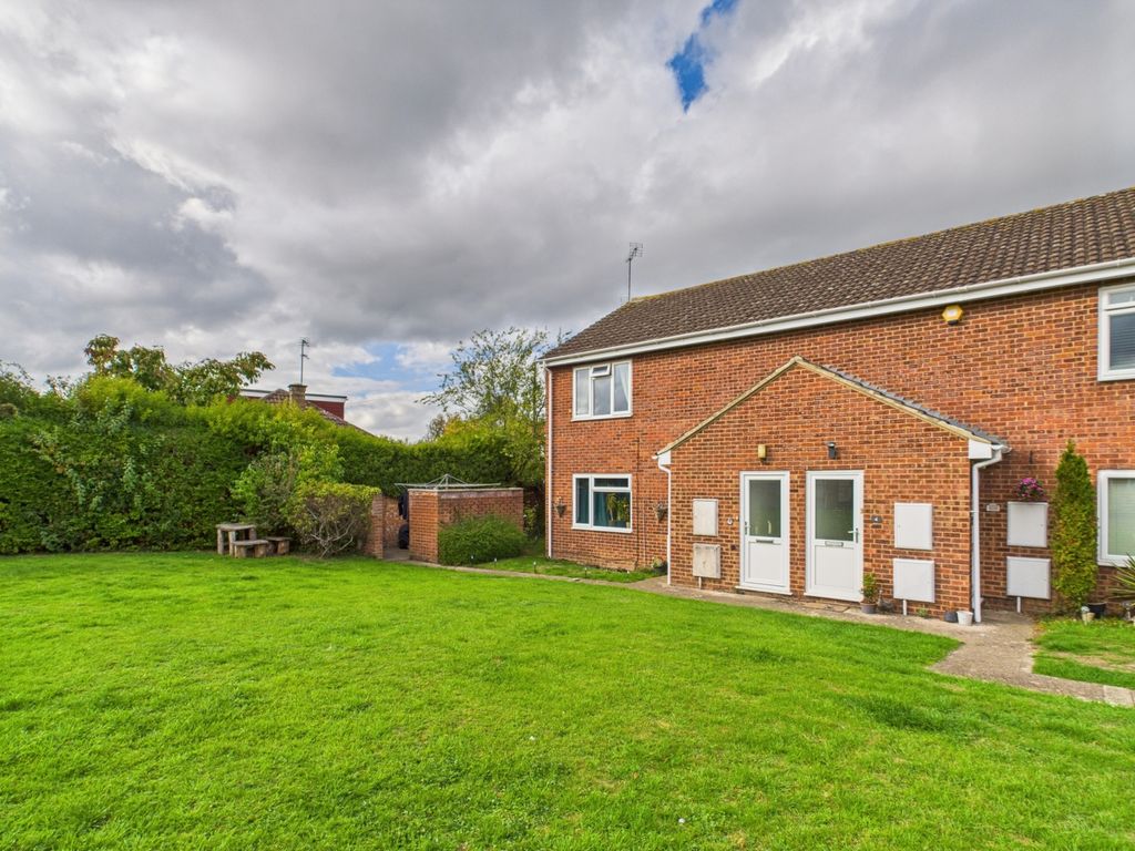 Property photo 1 of 9 Cam01740G0-Pr0453-Still008