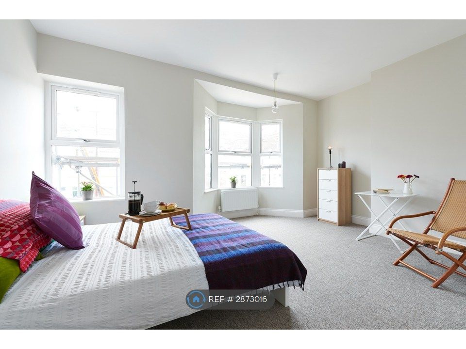 Property photo 2 of 11 Bedroom