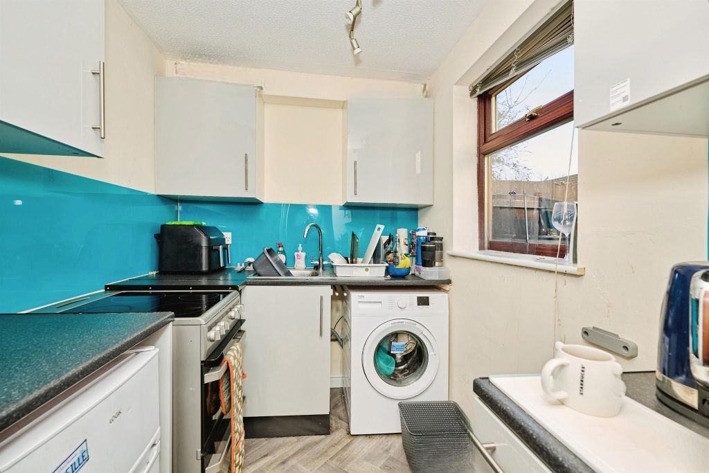 Property photo 2 of 5