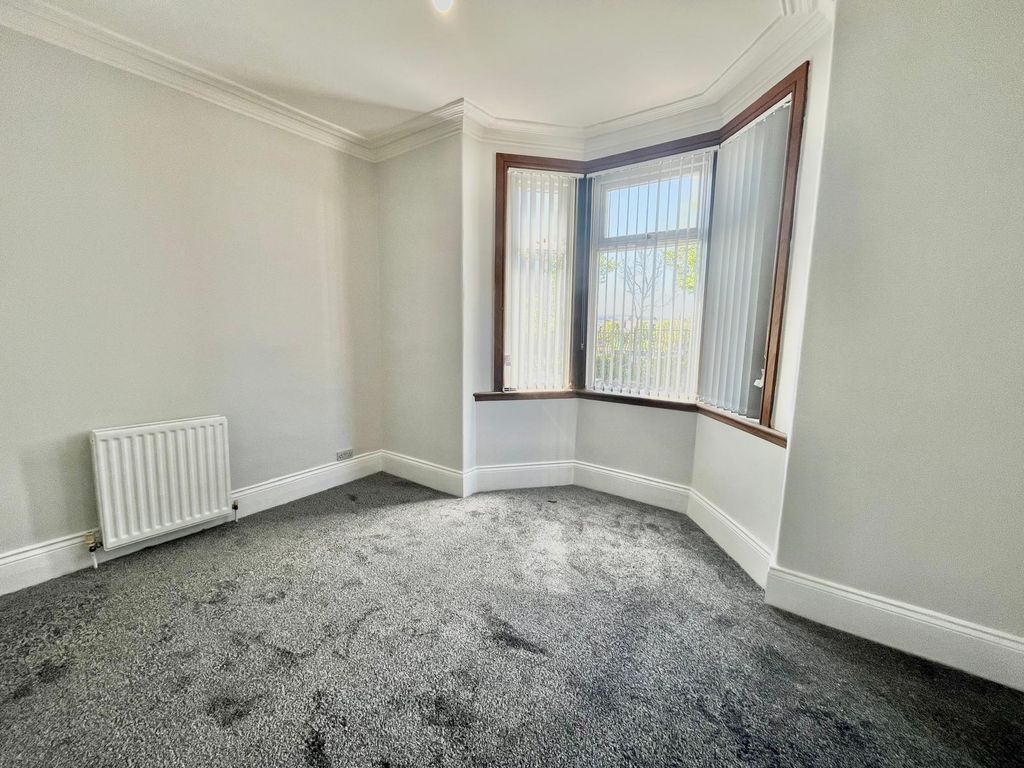 Property photo 3 of 10 Gallery