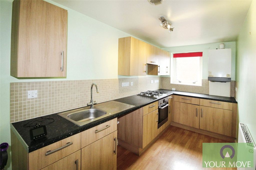 Property photo 2 of 10 Kitchen
