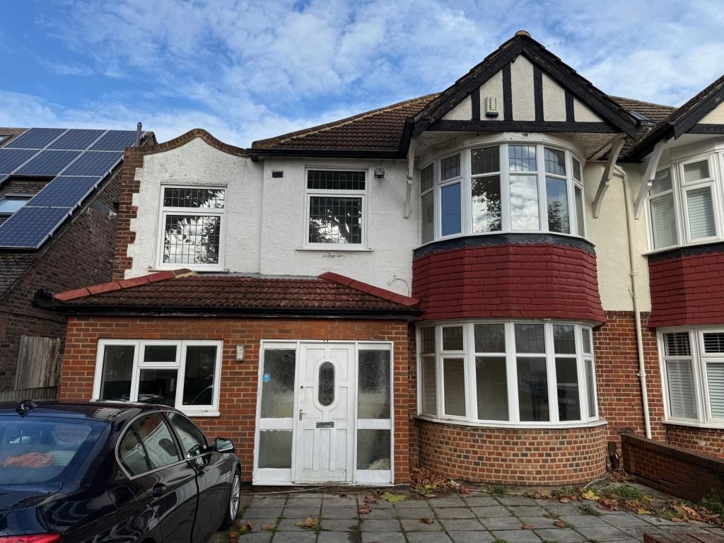 Property photo 1 of 5 External Front