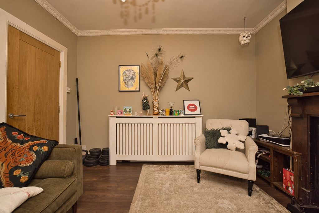 Property photo 3 of 19 Picture 3