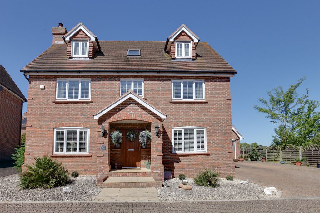 Property photo 2 of 46