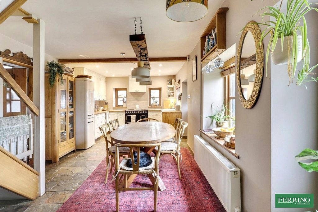 Property photo 3 of 31 View