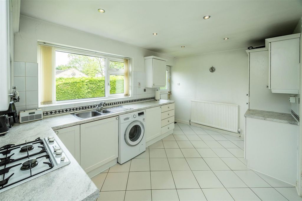 Additional image 12 of 3 bed detached bungalow for saleVine Close, Clifton, Brighouse HD6