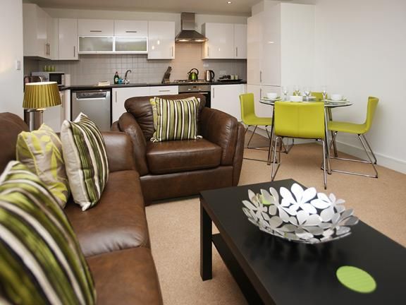 Property photo 3 of 6 Lounge