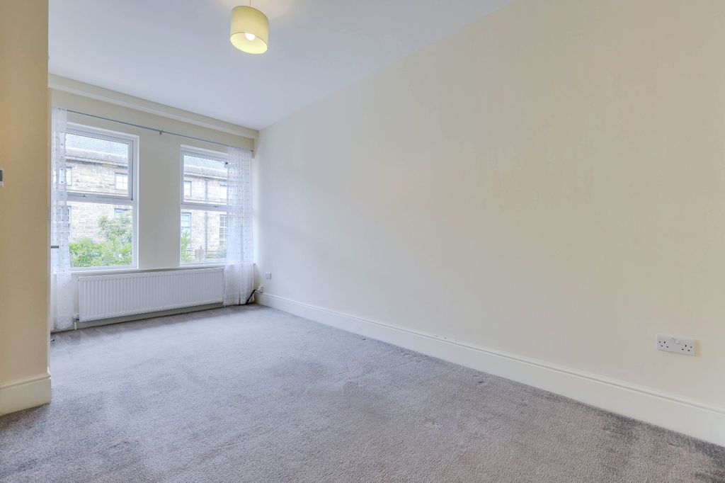 Property photo 2 of 16 Picture No. 15