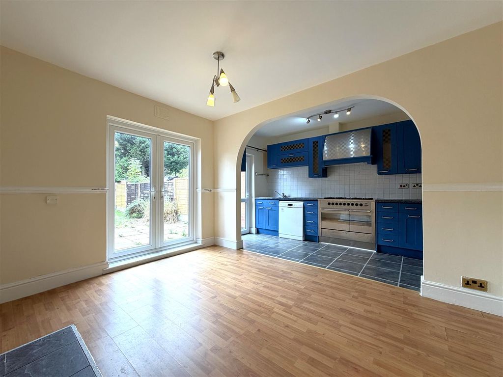 Property photo 2 of 15 Open-Plan Dining Kitchen 234