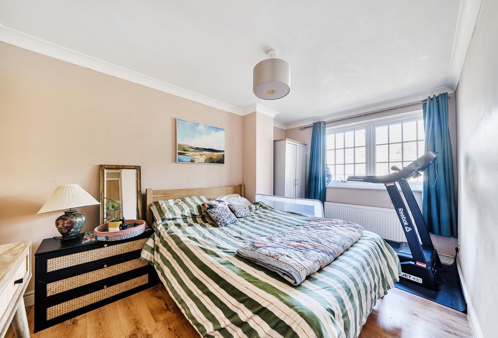 Property photo 3 of 16 1423790-9-69B9749...