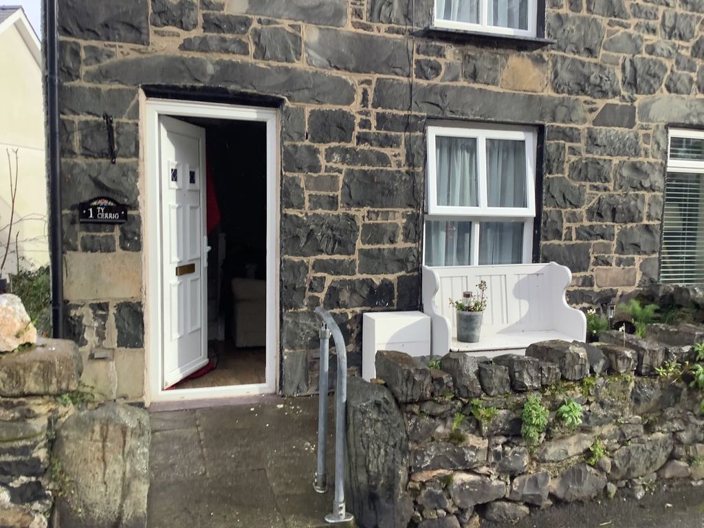 Property photo 1 of 16 Front Of House