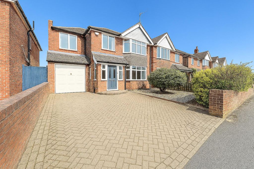 Property photo 1 of 18 Image