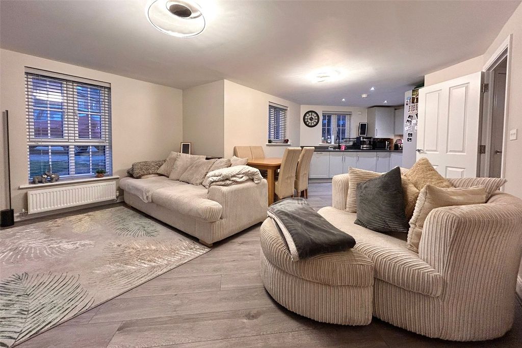 Property photo 2 of 10 Picture No. 04