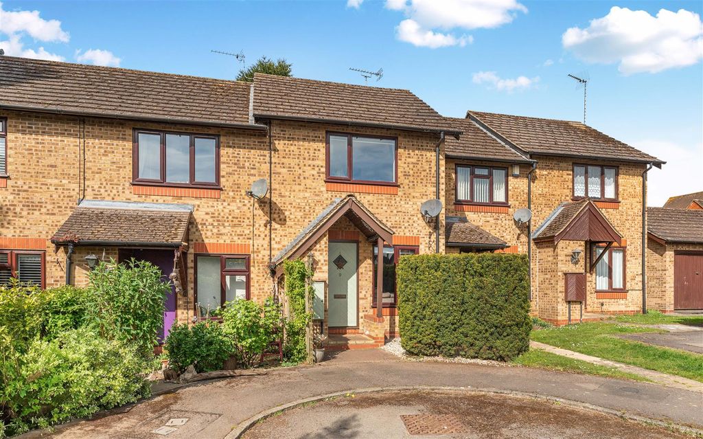 Property photo 1 of 18 9 Lexton Gardens, Middleton Cheney-3.Jpg