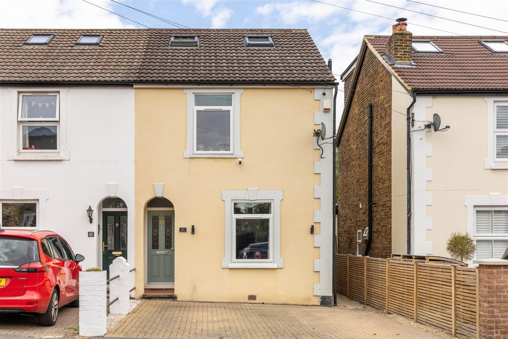 Property photo 1 of 27