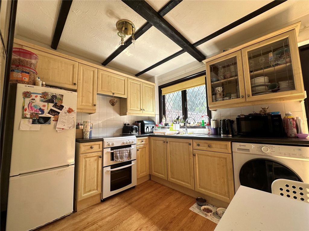 Property photo 3 of 8 Picture No. 10
