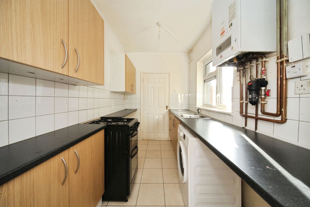 Property photo 3 of 14