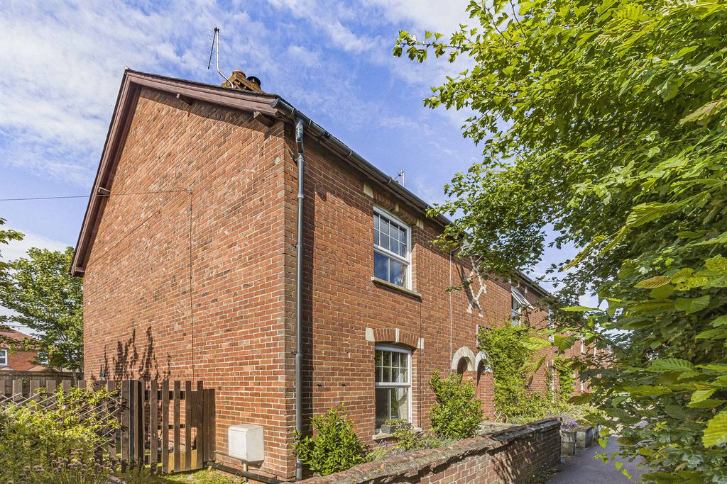 Property photo 1 of 24
