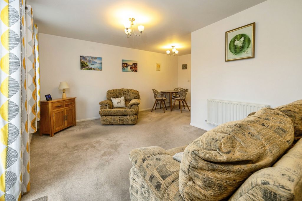 Property photo 3 of 11 Photo #3