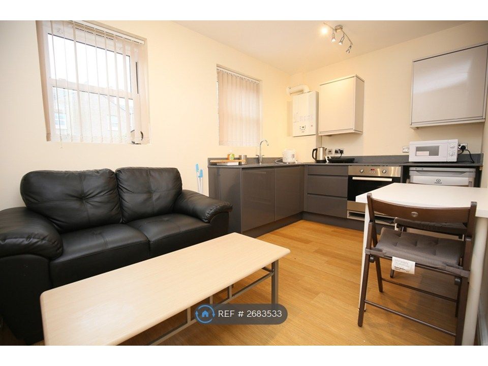 Property photo 3 of 5