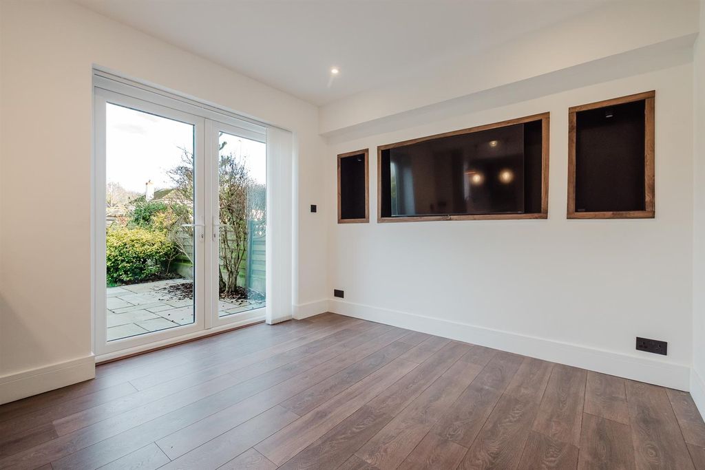 Additional image 9 of 3 bed semi-detached house for saleWarren Avenue, Knutsford WA16