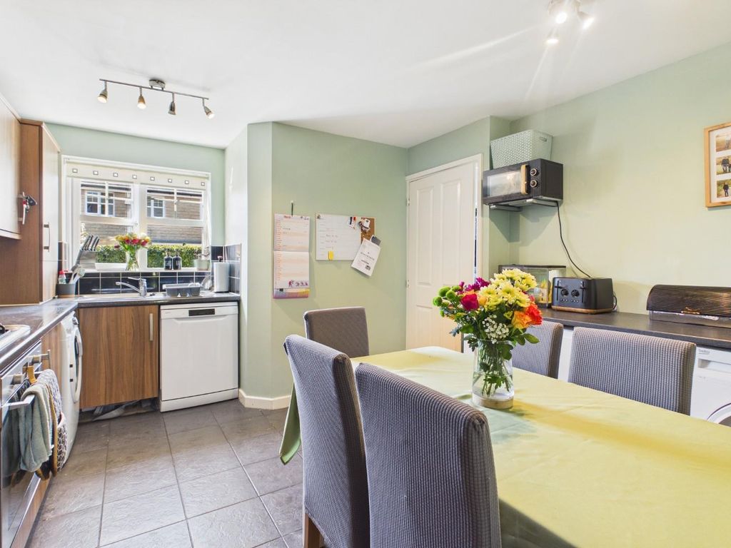 Property photo 2 of 14 Cam04899G0-Pr0330-Still001.Jpg