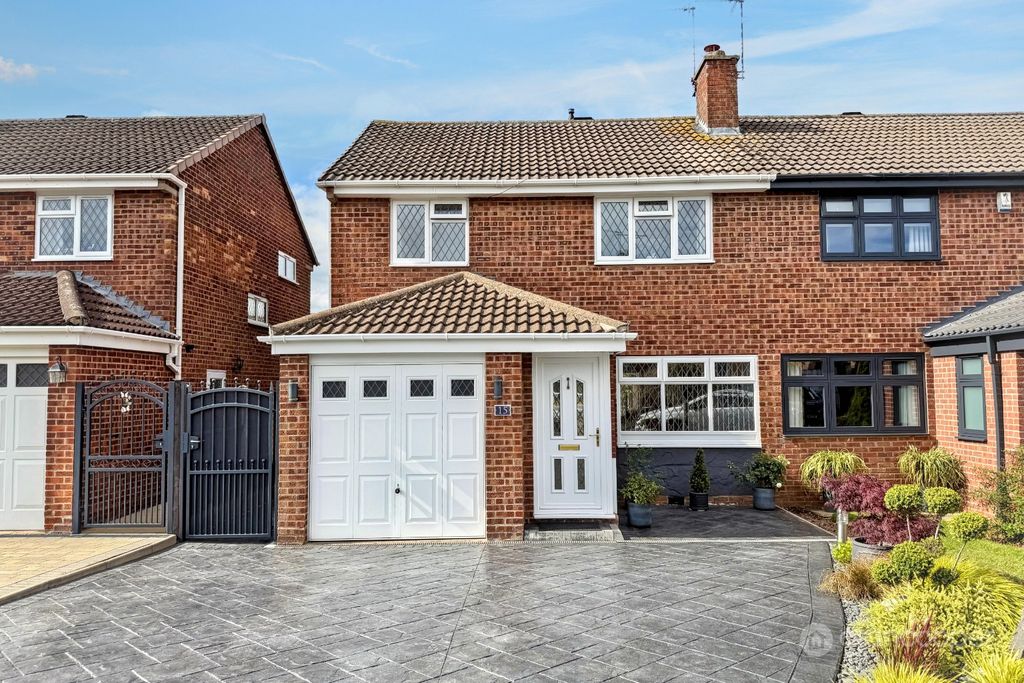 Property photo 1 of 20 5216350