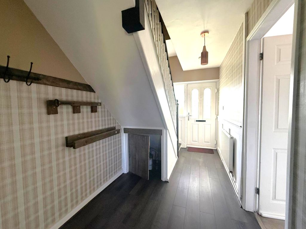 Property photo 2 of 13 Entrance Hallway