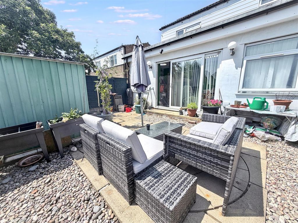Property photo 2 of 12 Rear Garden
