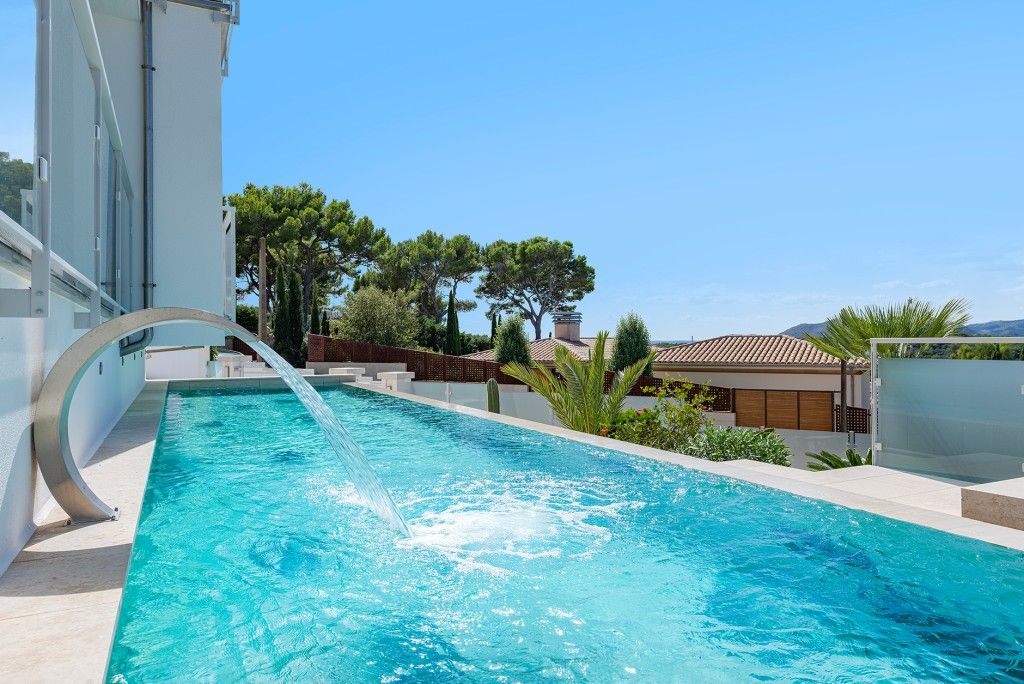 Property photo 2 of 20 Pool (2)