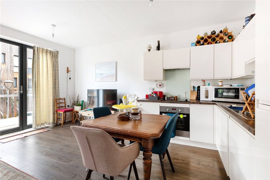 Property photo 3 of 10 Picture No. 19