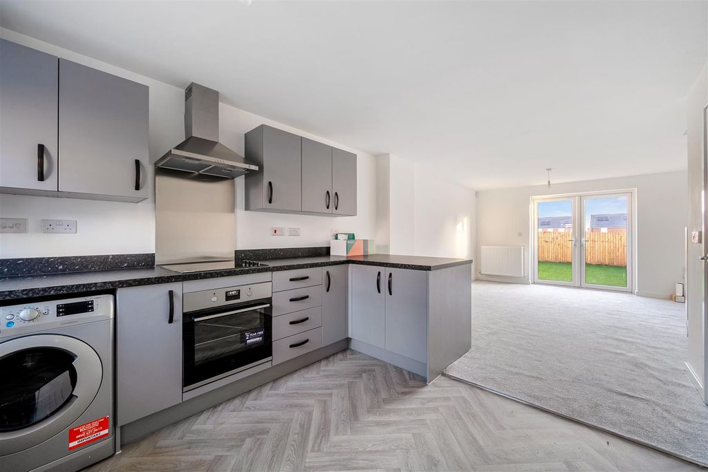 Property photo 1 of 10 1394337-7-694Bc884F1396.Jpg