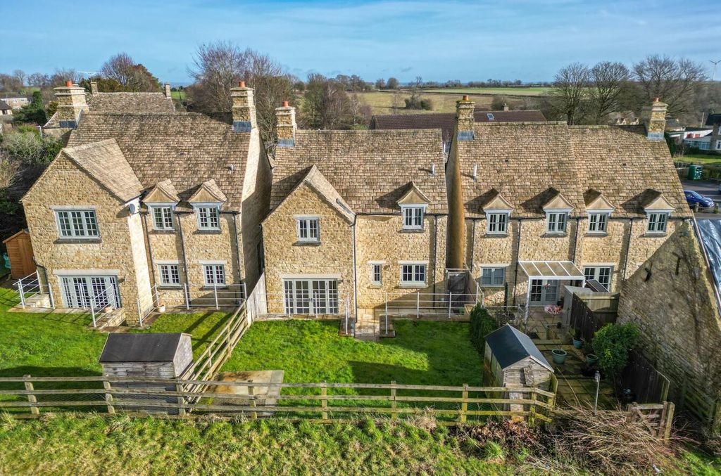 Property photo 2 of 26 1244086Dr (7).Jpg