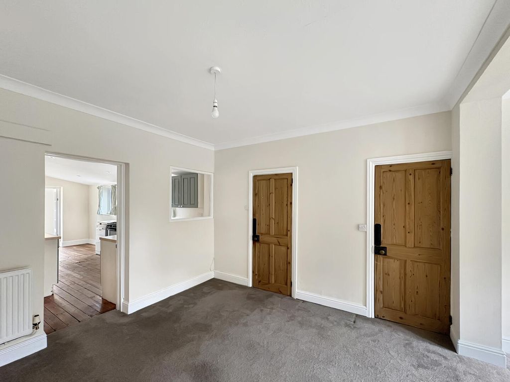 Property photo 3 of 23 Hallway