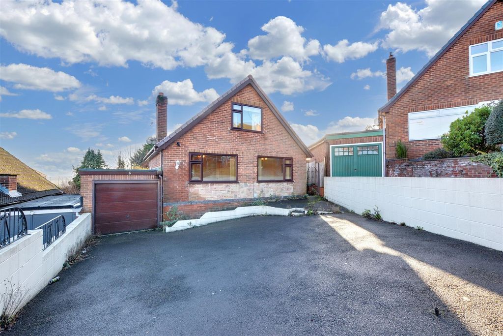 Property photo 1 of 18 Front.Jpeg