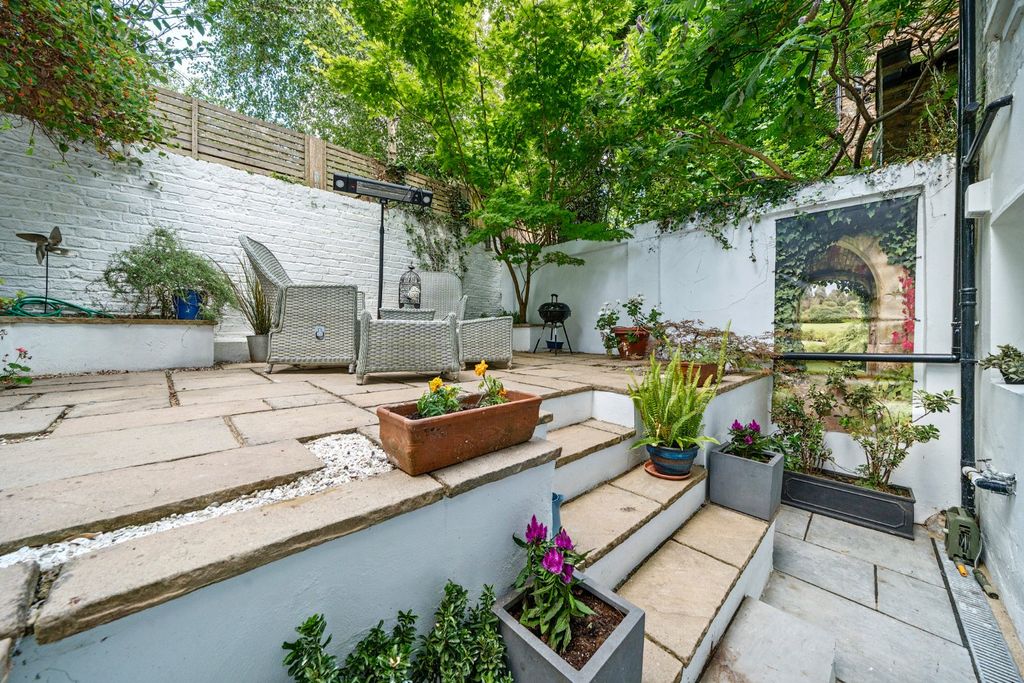 Property photo 2 of 10 Picture No. 03